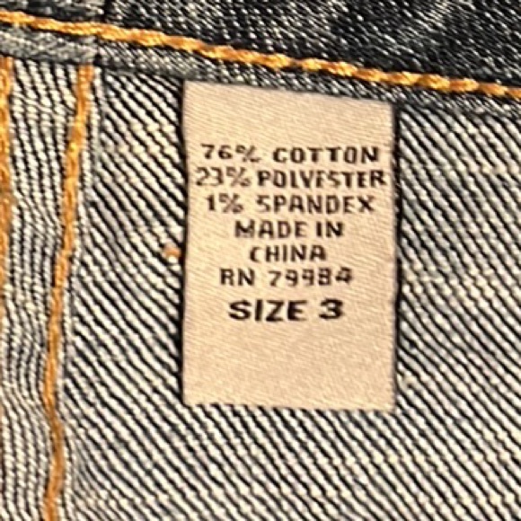 Chico’s Platinum, 76% Cotton, 5-Pocket, Distressed, Straight Leg Jeans, Size 3 - Picture 13 of 14